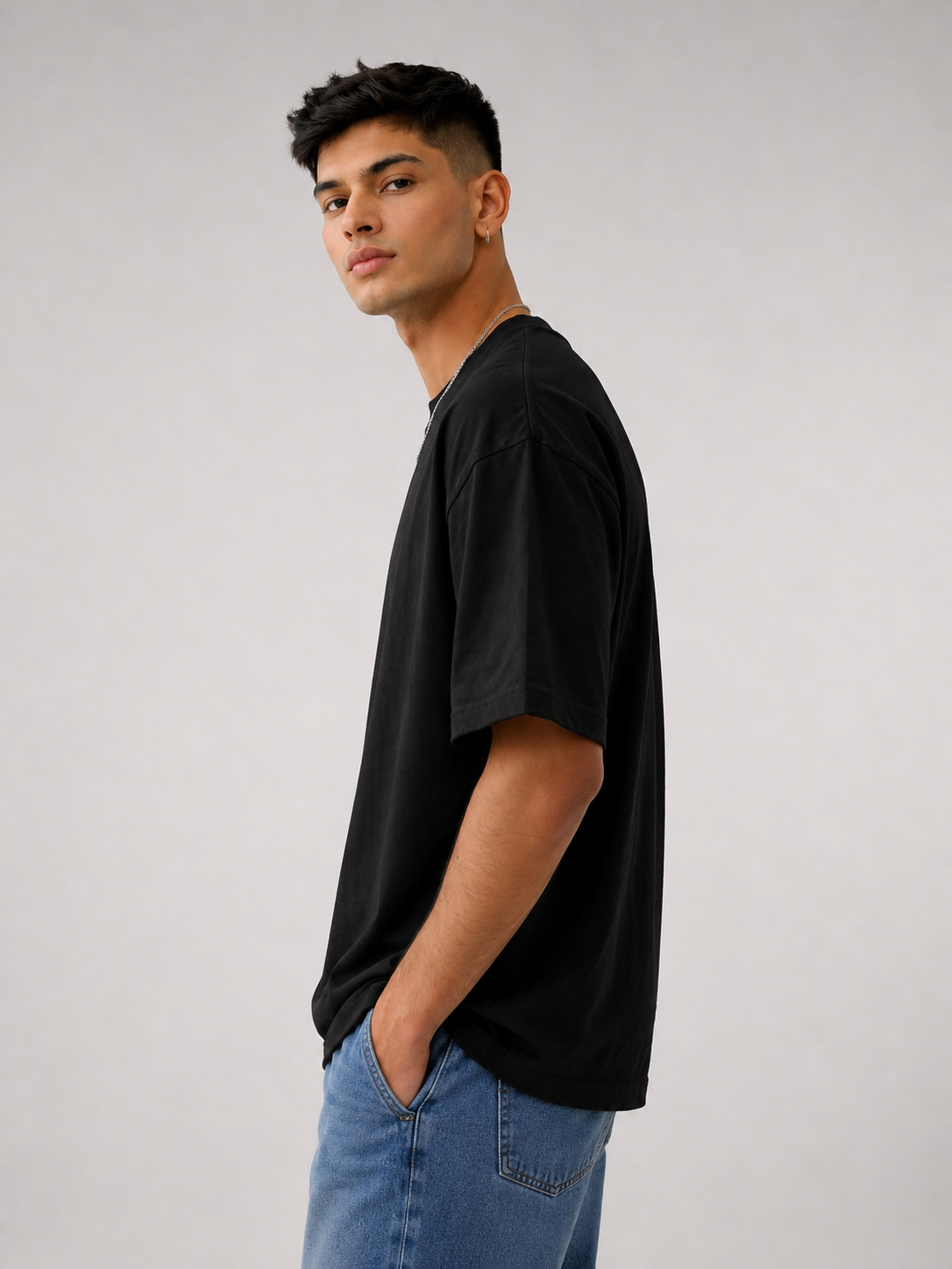AesthoLook Plain - Drip Oversized Black Tee